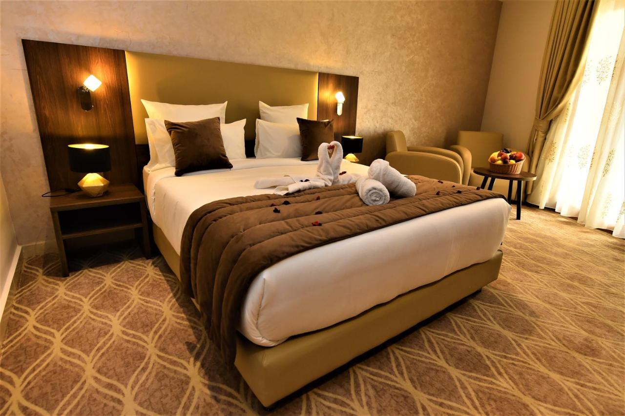 Mf Hotel Oran Bir El Djir Luaran gambar