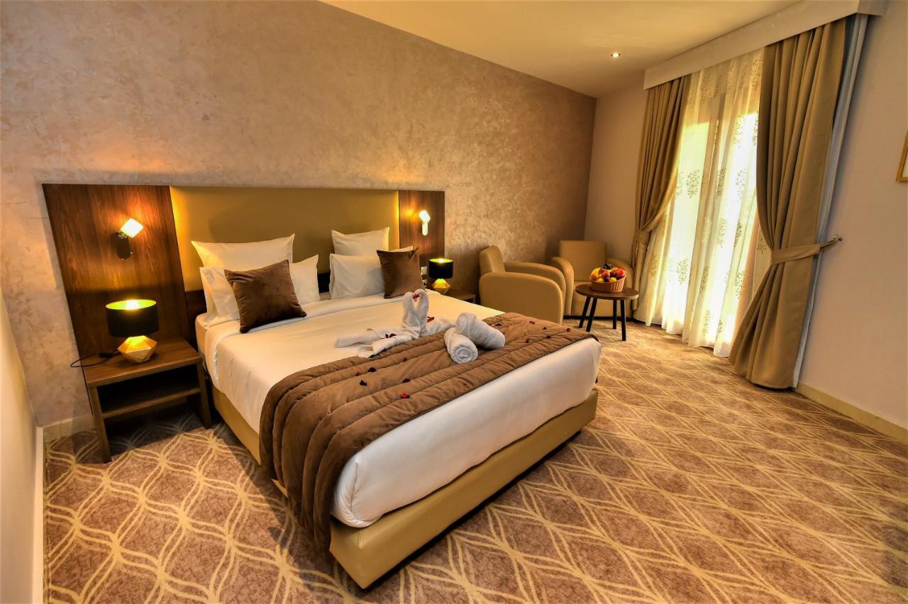 Mf Hotel Oran Bir El Djir Luaran gambar