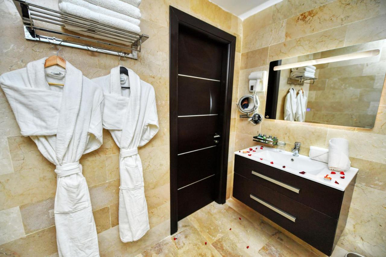 Mf Hotel Oran Bir El Djir Luaran gambar